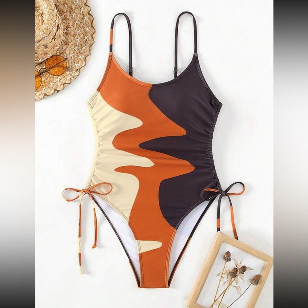 Summer in Posh C 🔆 | Euro Style Drawstring Side One Piece Swimsuit - Picture 6 of 9